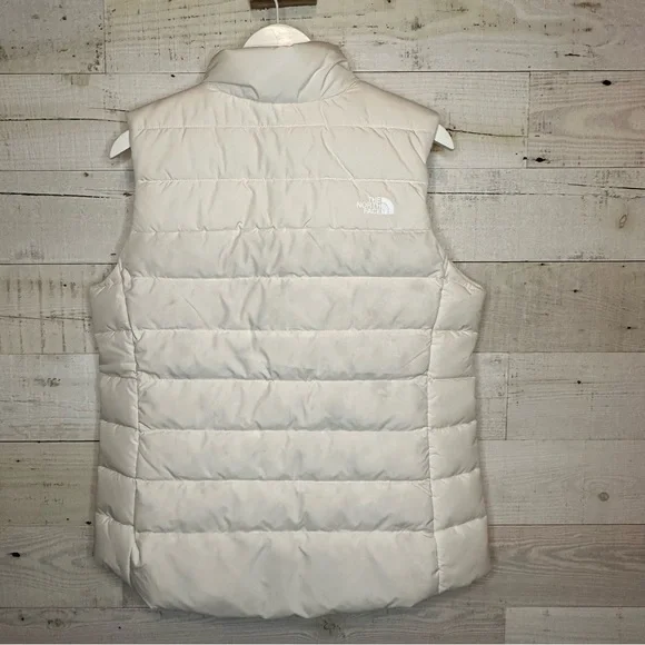 The North Face Women’s Aconcagua 3 Vest
Color: White Dune - Picture 6 of 16